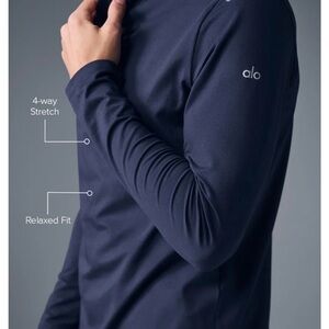 ALO Yoga Men's Deep Blue Long Sleeve Tee